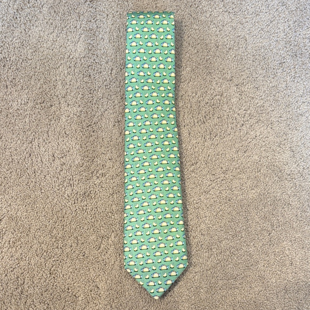 Vineyard Vines Fish Taco tie